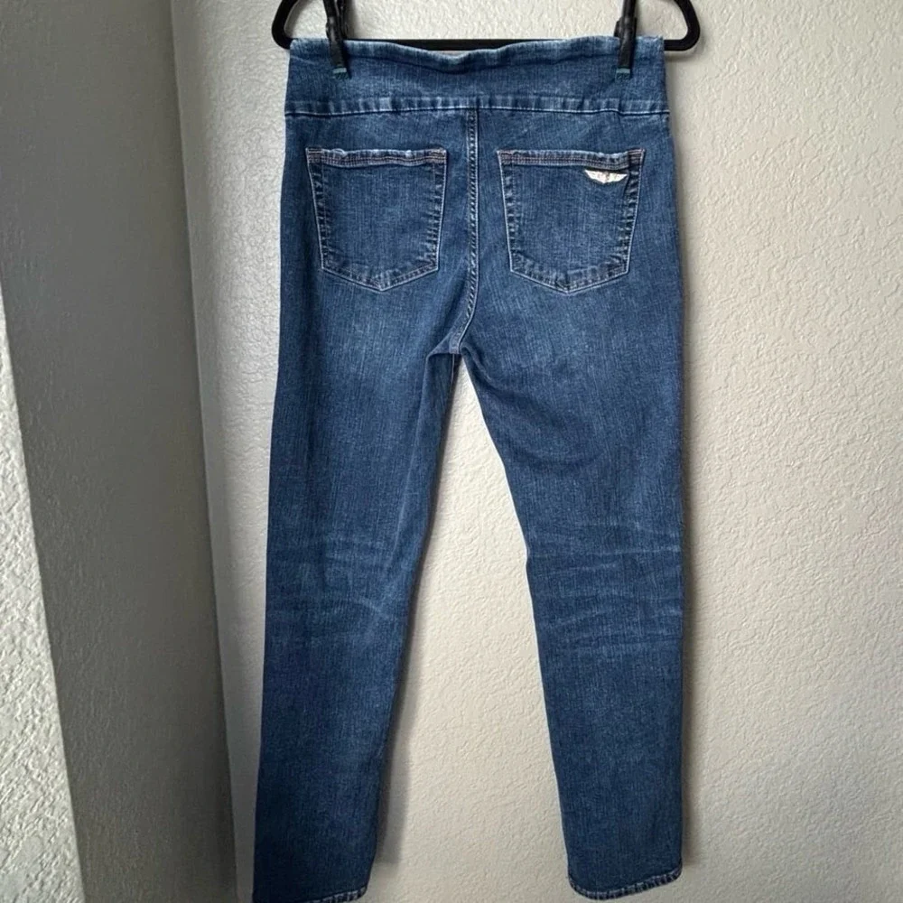 Rock & Republic Pull On Jeans Women 10M Blue Fever Slimming Straight
